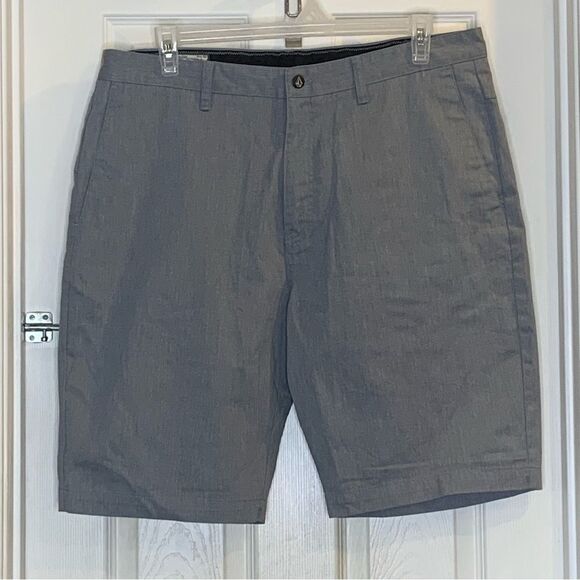 Volcom Gray Chino Shorts Size 38 - Picture 1 of 11